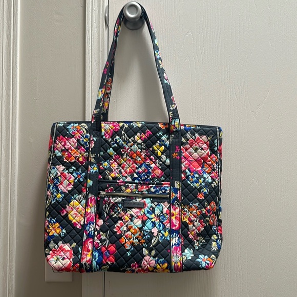 Vera Bradley Pretty Posies Tote - Picture 1 of 5